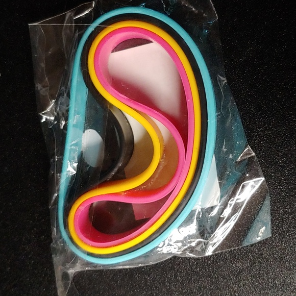 Mr Beast wristbands - Picture 2 of 3